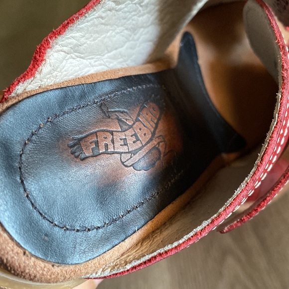 Freebird Caprice Red Leather Heeled Sandals - Picture 11 of 11